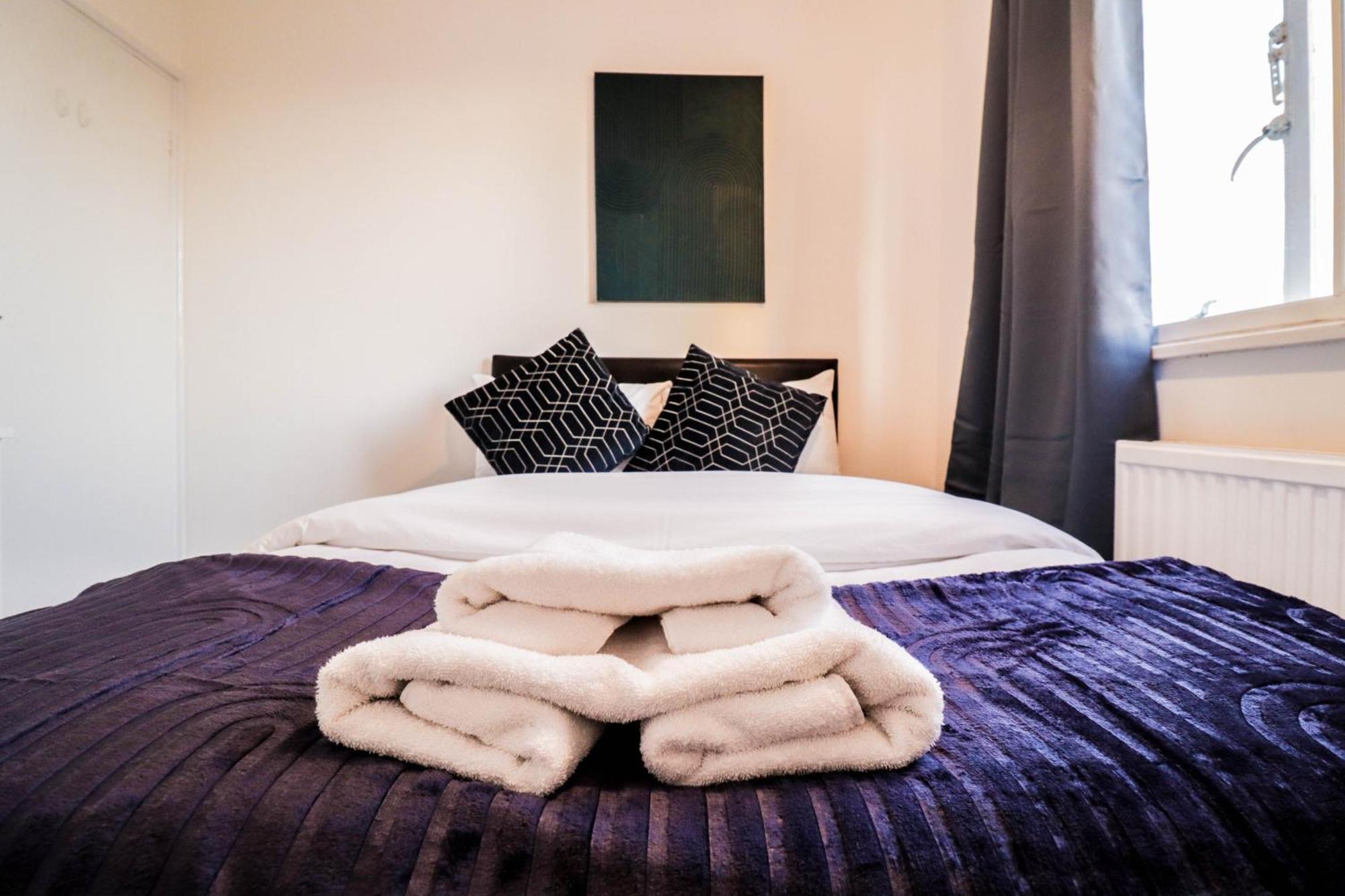 Charming 3-bedroom Flat Clapham Comfort Apartment